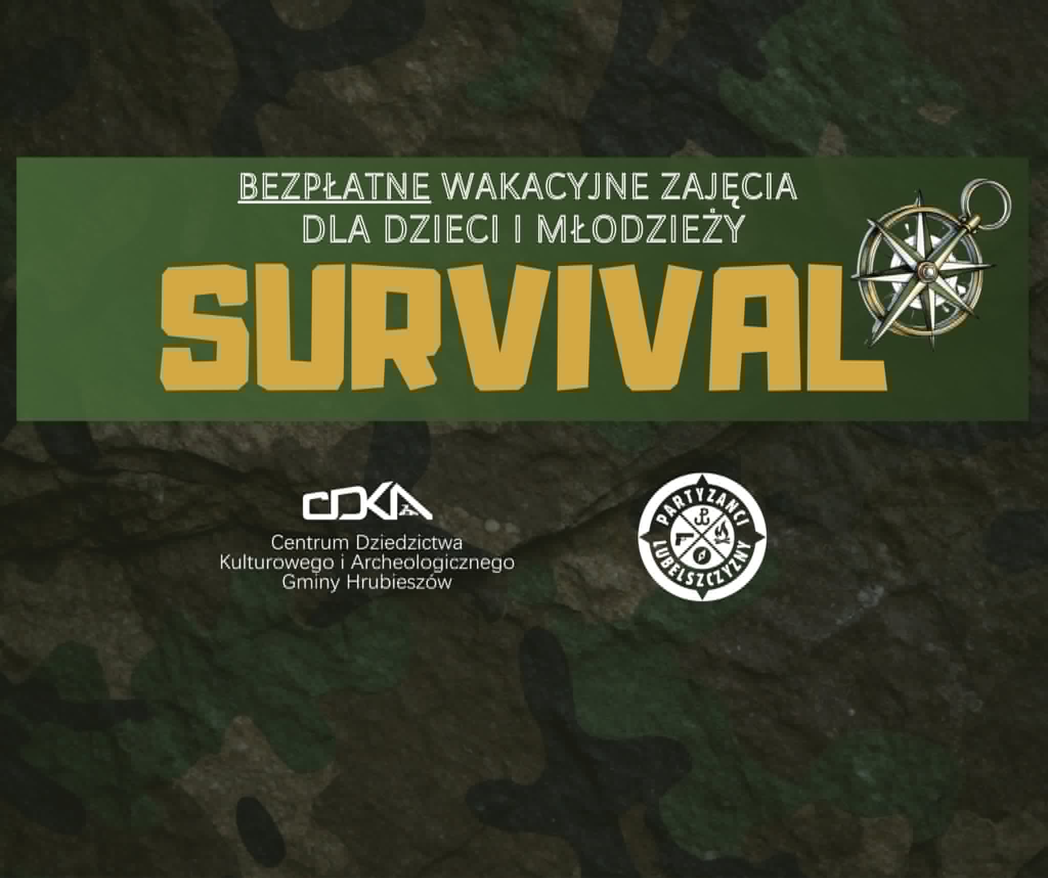 Grafika przedstawia na zielonym tle napis survival Lasek czumowski, Stefankowice, sa wskazane daty i logo CDKiA oraz Partyzantów Lubelszczyzny