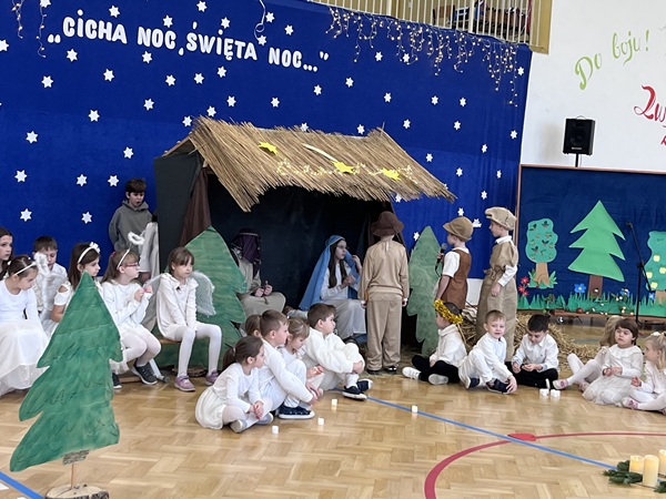 Grafika ilustrująca jasełka szkolne