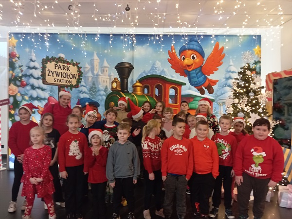 Grafika ilustrująca wizytę dzieci w wiosce św. Mikołaja