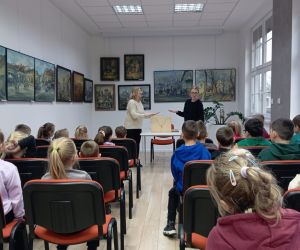 Uczniowie z wizytą w bibliotece