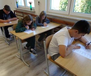 Uczniowie podczas konkursu