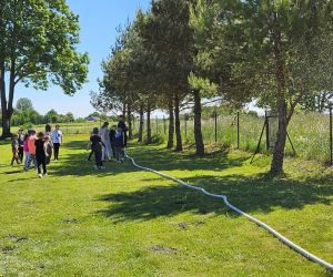 Pokaz lania wody przez straż pożarna