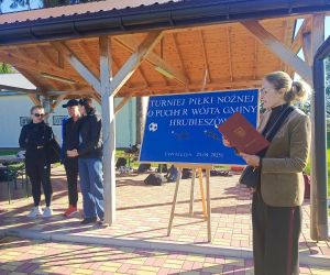 Dyrektor szkoły w Czerniczynie otwiera turniej