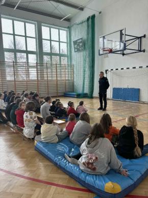 Profilaktyka i bezpieczeństwo - wizyta policjanta