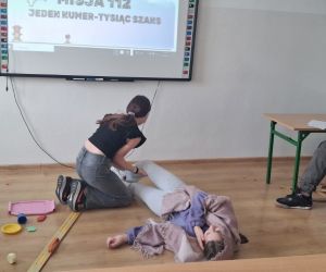 ćwiczenia praktyczne-udzielanie pierwszej pomocy