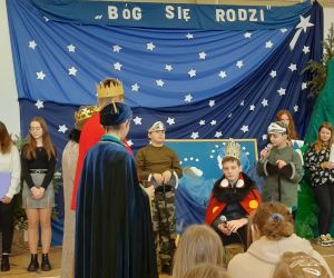 Trzej królowie przychodzą do Heroda