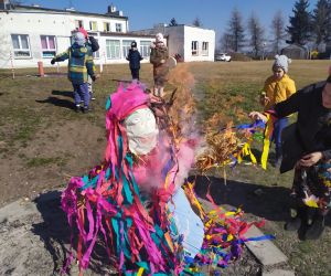 Palenie Marzanny- przeganianie zimy- witanie wiosny