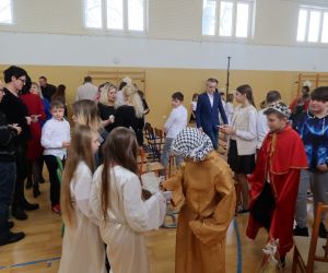 Dzielenie się opłatkiem