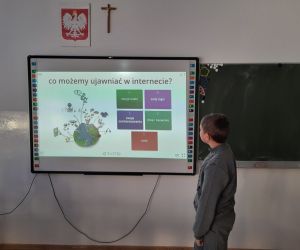 Uczeń wykonuje ćwiczenie interaktywne