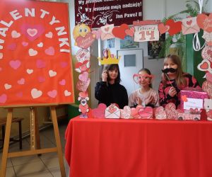 .Koleżanki w foto - budce