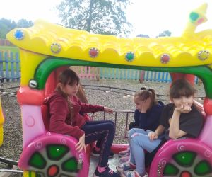 Pociąg wiezie dzieci