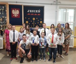 Chłopcy z opiekunami SU