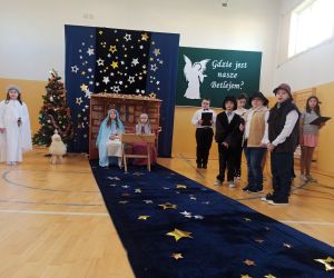 Pastuszkowie przybywają do Dzieciątka