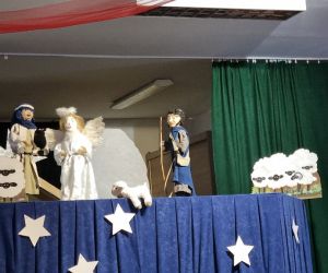 Kukiełki wykonane własnoręcznie przez członków Teatrzyku Kukiełkowego 