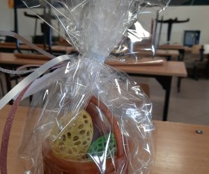 Ozdoby wielkanocne w koszyku -wszystko wydrukowane z drukarki 3D