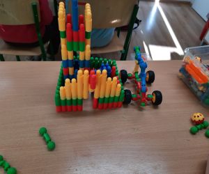 Konstrukcja stworzona przez uczniów