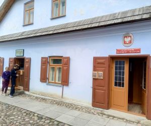 Urząd pocztowy z dawnych czasów