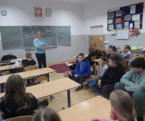 Pogadanka na temat udzielania pierwszej pomocy w klasach starszych